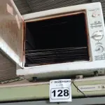 LOTE 128 - 01 FORNO ELÉTRICO E 01 DEPURADOR DE AR MARCAS E MODELOS DIVERSOS. (NO ESTADO) ATENÇÃO! FAZER A VISITAÇÃO ANTES DE ARREMATAR, NÃO SABEMOS SE FUNCIONA. LEILÃO NÃO TEM GARANTIA E NEM DEVOLUÇÃO, SUJEITO A POSSÍVEIS AVARIAS VISÍVEIS/OCULTAS E/OU AUSÊNCIA DE COMPONENTES.