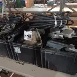 LOTE 159 - 03 CAIXAS COM MATERIAIS DIVERSOS. (NO ESTADO) ATENÇÃO! FAZER A VISITAÇÃO ANTES DE ARREMATAR, NÃO SABEMOS SE FUNCIONA. LEILÃO NÃO TEM GARANTIA E NEM DEVOLUÇÃO, SUJEITO A POSSÍVEIS AVARIAS VISÍVEIS/OCULTAS E/OU AUSÊNCIA DE COMPONENTES.