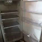 LOTE 215 - 01 GELADEIRA FROST FREE MARCA ELECTROLUX 220V. (NO ESTADO) ATENÇÃO! FAZER A VISITAÇÃO ANTES DE ARREMATAR, NÃO SABEMOS SE FUNCIONA. LEILÃO NÃO TEM GARANTIA E NEM DEVOLUÇÃO, SUJEITO A POSSÍVEIS AVARIAS VISÍVEIS/OCULTAS E/OU AUSÊNCIA DE COMPONENTES.