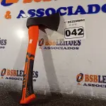 LOTE 042 - 01 MACHADINHA CAÇA E PESCA COM CABO EMBORRACHADO. (NO ESTADO) ATENÇÃO! FAZER A VISITAÇÃO ANTES DE ARREMATAR, NÃO SABEMOS SE FUNCIONA. LEILÃO NÃO TEM GARANTIA E NEM DEVOLUÇÃO, SUJEITO A POSSÍVEIS AVARIAS VISÍVEIS/OCULTAS E/OU AUSÊNCIA DE COMPONENTES.