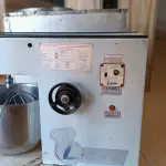 LOTE 002 - 01 BATEDEIRA INDUSTRIAL (NO ESTADO DE CONSERVAÇÃO QUE SE ENCONTRA, NÃO SABEMOS SE FUNCIONA. LEILÃO NÃO TEM GARANTIA E NEM DEVOLUÇÃO).