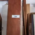 LOTE 030 - 01 LOTE COM PORTAS EM MADEIRAS DIVERSOS TAMANHOS (NO ESTADO, NÃO SABEMOS SE FUNCIONA. LEILÃO NÃO TEM GARANTIA E NEM DEVOLUÇÃO).