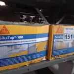 LOTE 151 - 02 CAIXAS DE REVESTIMENTO IMPERMEABILIZANTE SEMI-FLEXIVEL SIKA TOP 100 18KG. (NO ESTADO) ATENÇÃO! FAZER A VISITAÇÃO ANTES DE ARREMATAR, NÃO SABEMOS SE FUNCIONA. LEILÃO NÃO TEM GARANTIA E NEM DEVOLUÇÃO, SUJEITO A POSSÍVEIS AVARIAS VISÍVEIS/OCULTAS E/OU AUSÊNCIA DE COMPONENTES.