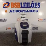 LOTE 144 - 01 IMPRESSORA DE CARTÃO MARCA ZEBRA ZXP SERIES 3. (NO ESTADO) ATENÇÃO! FAZER A VISITAÇÃO ANTES DE ARREMATAR, NÃO SABEMOS SE FUNCIONA. LEILÃO NÃO TEM GARANTIA E NEM DEVOLUÇÃO, SUJEITO A POSSÍVEIS AVARIAS VISÍVEIS/OCULTAS E/OU AUSÊNCIA DE COMPONENTES.