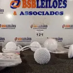 LOTE 121 - 07 CHUVEIROS ELÉTRICOS MARCAS E MODELOS DIVERSOS. (NO ESTADO) ATENÇÃO! FAZER A VISITAÇÃO ANTES DE ARREMATAR, NÃO SABEMOS SE FUNCIONA. LEILÃO NÃO TEM GARANTIA E NEM DEVOLUÇÃO, SUJEITO A POSSÍVEIS AVARIAS VISÍVEIS/OCULTAS E/OU AUSÊNCIA DE COMPONENTES.