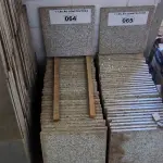 LOTE 064 - 01 LOTE COM PEDRAS DIVERSAS (NO ESTADO, NÃO SABEMOS SE FUNCIONA. LEILÃO NÃO TEM GARANTIA E NEM DEVOLUÇÃO).