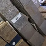 LOTE 062 - 01 LOTE COM PEDRAS DIVERSAS (NO ESTADO, NÃO SABEMOS SE FUNCIONA. LEILÃO NÃO TEM GARANTIA E NEM DEVOLUÇÃO).