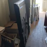 LOTE 021 - TV PHILCO, 50 POLEGADAS, COM 1, 30 DE LARGURA. (NO ESTADO, NÃO SABEMOS SE FUNCIONA. LEILÃO NÃO TEM GARANTIA E NEM DEVOLUÇÃO).