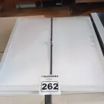 LOTE 262 - 04 PAINÉIS DE LED. (NO ESTADO) ATENÇÃO! FAZER A VISITAÇÃO ANTES DE ARREMATAR, NÃO SABEMOS SE FUNCIONA. LEILÃO NÃO TEM GARANTIA E NEM DEVOLUÇÃO, SUJEITO A POSSÍVEIS AVARIAS VISÍVEIS/OCULTAS E/OU AUSÊNCIA DE COMPONENTES.
