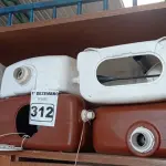 LOTE 312 - 06 CAIXAS DE DESCARGA MARCAS E MODELOS DIVERSOS. (NO ESTADO) ATENÇÃO! FAZER A VISITAÇÃO ANTES DE ARREMATAR, NÃO SABEMOS SE FUNCIONA. LEILÃO NÃO TEM GARANTIA E NEM DEVOLUÇÃO, SUJEITO A POSSÍVEIS AVARIAS VISÍVEIS/OCULTAS E/OU AUSÊNCIA DE COMPONENTES.