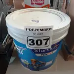 LOTE 307 - 01 BALDE DE MASSA ACRÍLICA STAR VINIL TOK PVA 16L. (NO ESTADO) ATENÇÃO! FAZER A VISITAÇÃO ANTES DE ARREMATAR, NÃO SABEMOS SE FUNCIONA. LEILÃO NÃO TEM GARANTIA E NEM DEVOLUÇÃO, SUJEITO A POSSÍVEIS AVARIAS VISÍVEIS/OCULTAS E/OU AUSÊNCIA DE COMPONENTES.