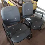 LOTE 469 - 02 CADEIRAS DE ESCRITÓRIO COM BASES FIXAS. (NO ESTADO) ATENÇÃO! FAZER A VISITAÇÃO ANTES DE ARREMATAR, NÃO SABEMOS SE FUNCIONA. LEILÃO NÃO TEM GARANTIA E NEM DEVOLUÇÃO, SUJEITO A POSSÍVEIS AVARIAS VISÍVEIS/OCULTAS E/OU AUSÊNCIA DE COMPONENTES.