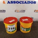LOTE 316 - 02 BALDES DE SELANTE ACRÍLICO FLEXÍVEL SIKACRYL 203 5KG. (NO ESTADO) ATENÇÃO! FAZER A VISITAÇÃO ANTES DE ARREMATAR, NÃO SABEMOS SE FUNCIONA. LEILÃO NÃO TEM GARANTIA E NEM DEVOLUÇÃO, SUJEITO A POSSÍVEIS AVARIAS VISÍVEIS/OCULTAS E/OU AUSÊNCIA DE COMPONENTES.