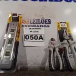 LOTE 050 - 01 NÍVEL DE MÃO, 01 ALICATE UNIVERSAL E 01 ALICATE DE CORTE. (NO ESTADO) ATENÇÃO! FAZER A VISITAÇÃO ANTES DE ARREMATAR, NÃO SABEMOS SE FUNCIONA. LEILÃO NÃO TEM GARANTIA E NEM DEVOLUÇÃO, SUJEITO A POSSÍVEIS AVARIAS VISÍVEIS/OCULTAS E/OU AUSÊNCIA DE COMPONENTES.