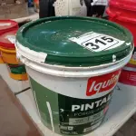 LOTE 315 - 01 BALDE DE TINTA IQUINE PINTALAR FOSCO AVELUDADO BRANCO GELO 15L. (NO ESTADO) ATENÇÃO! FAZER A VISITAÇÃO ANTES DE ARREMATAR, NÃO SABEMOS SE FUNCIONA. LEILÃO NÃO TEM GARANTIA E NEM DEVOLUÇÃO, SUJEITO A POSSÍVEIS AVARIAS VISÍVEIS/OCULTAS E/OU AUSÊNCIA DE COMPONENTES.