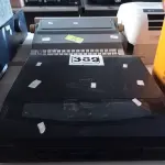 LOTE 389 - 01 MÁQUINA DE ESCREVER OLIVETTI PERSONAL 55 E 01 TOCA DISCOS AVANTI. (NO ESTADO) ATENÇÃO! FAZER A VISITAÇÃO ANTES DE ARREMATAR, NÃO SABEMOS SE FUNCIONA. LEILÃO NÃO TEM GARANTIA E NEM DEVOLUÇÃO, SUJEITO A POSSÍVEIS AVARIAS VISÍVEIS/OCULTAS E/OU AUSÊNCIA DE COMPONENTES.