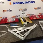 LOTE 474 - 02 LANTERNAS TRASEIRAS DA S10, VÁRIAS MÃOS FRANCESAS, 01 ESGUICHO DE ÁGUA E 01 MOLA PARA PORTA. (NO ESTADO) ATENÇÃO! FAZER A VISITAÇÃO ANTES DE ARREMATAR, NÃO SABEMOS SE FUNCIONA. LEILÃO NÃO TEM GARANTIA E NEM DEVOLUÇÃO, SUJEITO A POSSÍVEIS AVARIAS VISÍVEIS/OCULTAS E/OU AUSÊNCIA DE COMPONENTES.