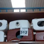 LOTE 312 - 06 CAIXAS DE DESCARGA MARCAS E MODELOS DIVERSOS. (NO ESTADO) ATENÇÃO! FAZER A VISITAÇÃO ANTES DE ARREMATAR, NÃO SABEMOS SE FUNCIONA. LEILÃO NÃO TEM GARANTIA E NEM DEVOLUÇÃO, SUJEITO A POSSÍVEIS AVARIAS VISÍVEIS/OCULTAS E/OU AUSÊNCIA DE COMPONENTES.