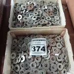LOTE 374 - 01 LOTE COM VÁRIAS ARRUELAS. (NO ESTADO) ATENÇÃO! FAZER A VISITAÇÃO ANTES DE ARREMATAR, NÃO SABEMOS SE FUNCIONA. LEILÃO NÃO TEM GARANTIA E NEM DEVOLUÇÃO, SUJEITO A POSSÍVEIS AVARIAS VISÍVEIS/OCULTAS E/OU AUSÊNCIA DE COMPONENTES.