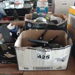 LOTE 425 - 01 LOTE COM VÁRIOS GRAMPEADORES E PERIFÉRICOS DIVERSOS. (NO ESTADO) ATENÇÃO! FAZER A VISITAÇÃO ANTES DE ARREMATAR, NÃO SABEMOS SE FUNCIONA. LEILÃO NÃO TEM GARANTIA E NEM DEVOLUÇÃO, SUJEITO A POSSÍVEIS AVARIAS VISÍVEIS/OCULTAS E/OU AUSÊNCIA DE COMPONENTES.