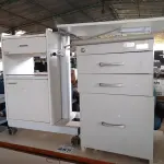 LOTE 457 - 01 ARMÁRIO BAIXO, 02 GAVETEIROS E 01 CARRINHO COM BANDEJA ELEVATÓRIA. (NO ESTADO) ATENÇÃO! FAZER A VISITAÇÃO ANTES DE ARREMATAR, NÃO SABEMOS SE FUNCIONA. LEILÃO NÃO TEM GARANTIA E NEM DEVOLUÇÃO, SUJEITO A POSSÍVEIS AVARIAS VISÍVEIS/OCULTAS E/OU AUSÊNCIA DE COMPONENTES.