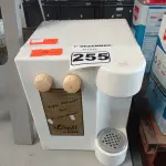LOTE 255 - 01 PURIFICADOR DE ÁGUA REFRIGERADO MARCA SOFT. (NO ESTADO) ATENÇÃO! FAZER A VISITAÇÃO ANTES DE ARREMATAR, NÃO SABEMOS SE FUNCIONA. LEILÃO NÃO TEM GARANTIA E NEM DEVOLUÇÃO, SUJEITO A POSSÍVEIS AVARIAS VISÍVEIS/OCULTAS E/OU AUSÊNCIA DE COMPONENTES.