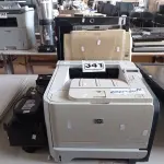 LOTE 341 - 02 IMPRESSORAS, 01 MONITOR, 01 SCANER E 03 AUTOTRANSFORMADORES MARCAS E MODELOS DIVERSOS. (NO ESTADO) ATENÇÃO! FAZER A VISITAÇÃO ANTES DE ARREMATAR, NÃO SABEMOS SE FUNCIONA. LEILÃO NÃO TEM GARANTIA E NEM DEVOLUÇÃO, SUJEITO A POSSÍVEIS AVARIAS VISÍVEIS/OCULTAS E/OU AUSÊNCIA DE COMPONENTES.