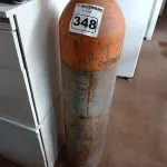 LOTE 348 - 01 CILINDRO. (NO ESTADO) ATENÇÃO! FAZER A VISITAÇÃO ANTES DE ARREMATAR, NÃO SABEMOS SE FUNCIONA. LEILÃO NÃO TEM GARANTIA E NEM DEVOLUÇÃO, SUJEITO A POSSÍVEIS AVARIAS VISÍVEIS/OCULTAS E/OU AUSÊNCIA DE COMPONENTES.