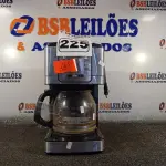 LOTE 225 - 01 CAFETEIRA MARCA OSTER 220V. (NO ESTADO) ATENÇÃO! FAZER A VISITAÇÃO ANTES DE ARREMATAR, NÃO SABEMOS SE FUNCIONA. LEILÃO NÃO TEM GARANTIA E NEM DEVOLUÇÃO, SUJEITO A POSSÍVEIS AVARIAS VISÍVEIS/OCULTAS E/OU AUSÊNCIA DE COMPONENTES.