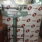 LOTE 421 - 01 BALANÇA MARCA FILIZOLA CAPACIDADE 200KG. (NO ESTADO) ATENÇÃO! FAZER A VISITAÇÃO ANTES DE ARREMATAR, NÃO SABEMOS SE FUNCIONA. LEILÃO NÃO TEM GARANTIA E NEM DEVOLUÇÃO, SUJEITO A POSSÍVEIS AVARIAS VISÍVEIS/OCULTAS E/OU AUSÊNCIA DE COMPONENTES.