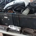 LOTE 294 - 03 CAIXAS ORGANIZADORAS COM MATERIAIS DIVERSOS. (NO ESTADO) ATENÇÃO! FAZER A VISITAÇÃO ANTES DE ARREMATAR, NÃO SABEMOS SE FUNCIONA. LEILÃO NÃO TEM GARANTIA E NEM DEVOLUÇÃO, SUJEITO A POSSÍVEIS AVARIAS VISÍVEIS/OCULTAS E/OU AUSÊNCIA DE COMPONENTES.