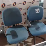 LOTE 459 - 02 CADEIRAS DE ESCRITÓRIO COM BASE GIRATÓRIA. (NO ESTADO) ATENÇÃO! FAZER A VISITAÇÃO ANTES DE ARREMATAR, NÃO SABEMOS SE FUNCIONA. LEILÃO NÃO TEM GARANTIA E NEM DEVOLUÇÃO, SUJEITO A POSSÍVEIS AVARIAS VISÍVEIS/OCULTAS E/OU AUSÊNCIA DE COMPONENTES.