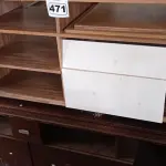 LOTE 471 - 02 RACK’S BAIXOS EM MADEIRA. (NO ESTADO) ATENÇÃO! FAZER A VISITAÇÃO ANTES DE ARREMATAR, NÃO SABEMOS SE FUNCIONA. LEILÃO NÃO TEM GARANTIA E NEM DEVOLUÇÃO, SUJEITO A POSSÍVEIS AVARIAS VISÍVEIS/OCULTAS E/OU AUSÊNCIA DE COMPONENTES.