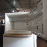 LOTE 277 - 01 GELADEIRA FROST FREE MARCA BRASTEMP 220V. (NO ESTADO) ATENÇÃO! FAZER A VISITAÇÃO ANTES DE ARREMATAR, NÃO SABEMOS SE FUNCIONA. LEILÃO NÃO TEM GARANTIA E NEM DEVOLUÇÃO, SUJEITO A POSSÍVEIS AVARIAS VISÍVEIS/OCULTAS E/OU AUSÊNCIA DE COMPONENTES.
