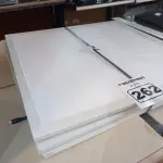 LOTE 262 - 04 PAINÉIS DE LED. (NO ESTADO) ATENÇÃO! FAZER A VISITAÇÃO ANTES DE ARREMATAR, NÃO SABEMOS SE FUNCIONA. LEILÃO NÃO TEM GARANTIA E NEM DEVOLUÇÃO, SUJEITO A POSSÍVEIS AVARIAS VISÍVEIS/OCULTAS E/OU AUSÊNCIA DE COMPONENTES.