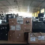 LOTE 427 - 01 FRAGMENTADORA DE PAPEL E 01 NOBREAK SMS 3000VA E VÁRIOS TECLADOS PARA PC MARCAS E MODELOS DIVERSOS. (NO ESTADO) ATENÇÃO! FAZER A VISITAÇÃO ANTES DE ARREMATAR, NÃO SABEMOS SE FUNCIONA. LEILÃO NÃO TEM GARANTIA E NEM DEVOLUÇÃO, SUJEITO A POSSÍVEIS AVARIAS VISÍVEIS/OCULTAS E/OU AUSÊNCIA DE COMPONENTES.