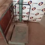 LOTE 421 - 01 BALANÇA MARCA FILIZOLA CAPACIDADE 200KG. (NO ESTADO) ATENÇÃO! FAZER A VISITAÇÃO ANTES DE ARREMATAR, NÃO SABEMOS SE FUNCIONA. LEILÃO NÃO TEM GARANTIA E NEM DEVOLUÇÃO, SUJEITO A POSSÍVEIS AVARIAS VISÍVEIS/OCULTAS E/OU AUSÊNCIA DE COMPONENTES.