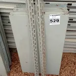 LOTE 529 - 01 ESTANTE DE AÇO COM 08 PRATELEIRAS. (NO ESTADO) ATENÇÃO! FAZER A VISITAÇÃO ANTES DE ARREMATAR, NÃO SABEMOS SE FUNCIONA. LEILÃO NÃO TEM GARANTIA E NEM DEVOLUÇÃO, SUJEITO A POSSÍVEIS AVARIAS VISÍVEIS/OCULTAS E/OU AUSÊNCIA DE COMPONENTES.