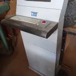 LOTE 420 - 01 TOTEM. (NO ESTADO) ATENÇÃO! FAZER A VISITAÇÃO ANTES DE ARREMATAR, NÃO SABEMOS SE FUNCIONA. LEILÃO NÃO TEM GARANTIA E NEM DEVOLUÇÃO, SUJEITO A POSSÍVEIS AVARIAS VISÍVEIS/OCULTAS E/OU AUSÊNCIA DE COMPONENTES.