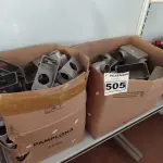 LOTE 505 - 01 LOTE COM VÁRIAS CAIXAS PETROLET MARCAS E MODELOS DIVERSOS. (NO ESTADO) ATENÇÃO! FAZER A VISITAÇÃO ANTES DE ARREMATAR, NÃO SABEMOS SE FUNCIONA. LEILÃO NÃO TEM GARANTIA E NEM DEVOLUÇÃO, SUJEITO A POSSÍVEIS AVARIAS VISÍVEIS/OCULTAS E/OU AUSÊNCIA DE COMPONENTES.