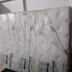 LOTE 478 - 01 COLCHÃO DE CASAL 1.98X1.58X0.40CM. (NO ESTADO) ATENÇÃO! FAZER A VISITAÇÃO ANTES DE ARREMATAR, NÃO SABEMOS SE FUNCIONA. LEILÃO NÃO TEM GARANTIA E NEM DEVOLUÇÃO, SUJEITO A POSSÍVEIS AVARIAS VISÍVEIS/OCULTAS E/OU AUSÊNCIA DE COMPONENTES.