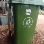 LOTE 518 - 01 CONTAINER HDPE EM-840 360L. (NO ESTADO) ATENÇÃO! FAZER A VISITAÇÃO ANTES DE ARREMATAR, NÃO SABEMOS SE FUNCIONA. LEILÃO NÃO TEM GARANTIA E NEM DEVOLUÇÃO, SUJEITO A POSSÍVEIS AVARIAS VISÍVEIS/OCULTAS E/OU AUSÊNCIA DE COMPONENTES.