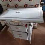 LOTE 454 - 01 FOGÃO A GÁS 04 BOCAS ESMALTADO. (NO ESTADO) ATENÇÃO! FAZER A VISITAÇÃO ANTES DE ARREMATAR, NÃO SABEMOS SE FUNCIONA. LEILÃO NÃO TEM GARANTIA E NEM DEVOLUÇÃO, SUJEITO A POSSÍVEIS AVARIAS VISÍVEIS/OCULTAS E/OU AUSÊNCIA DE COMPONENTES.