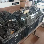 LOTE 258 - 03 CAIXAS COM VÁRIOS APARELHOS DE TELEFONE E ELETRÔNICOS DIVERSOS. (NO ESTADO) ATENÇÃO! FAZER A VISITAÇÃO ANTES DE ARREMATAR, NÃO SABEMOS SE FUNCIONA. LEILÃO NÃO TEM GARANTIA E NEM DEVOLUÇÃO, SUJEITO A POSSÍVEIS AVARIAS VISÍVEIS/OCULTAS E/OU AUSÊNCIA DE COMPONENTES.