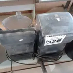 LOTE 328 - 02 LIQUIDIFICADORES PARA DRINK. (NO ESTADO) ATENÇÃO! FAZER A VISITAÇÃO ANTES DE ARREMATAR, NÃO SABEMOS SE FUNCIONA. LEILÃO NÃO TEM GARANTIA E NEM DEVOLUÇÃO, SUJEITO A POSSÍVEIS AVARIAS VISÍVEIS/OCULTAS E/OU AUSÊNCIA DE COMPONENTES.