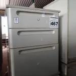 LOTE 467 - 02 GAVETEIROS COM 03 GAVETAS. (NO ESTADO) ATENÇÃO! FAZER A VISITAÇÃO ANTES DE ARREMATAR, NÃO SABEMOS SE FUNCIONA. LEILÃO NÃO TEM GARANTIA E NEM DEVOLUÇÃO, SUJEITO A POSSÍVEIS AVARIAS VISÍVEIS/OCULTAS E/OU AUSÊNCIA DE COMPONENTES.