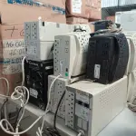 LOTE 317 - 01 NOBREAK E 10 ESTABILIZADORAS MARCAS E MODELOS DIVERSOS. (NO ESTADO) ATENÇÃO! FAZER A VISITAÇÃO ANTES DE ARREMATAR, NÃO SABEMOS SE FUNCIONA. LEILÃO NÃO TEM GARANTIA E NEM DEVOLUÇÃO, SUJEITO A POSSÍVEIS AVARIAS VISÍVEIS/OCULTAS E/OU AUSÊNCIA DE COMPONENTES.