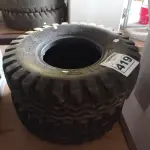 LOTE 419 - 02 PNEUS PARA EMPILHADEIRA 6-50X10. (NO ESTADO) ATENÇÃO! FAZER A VISITAÇÃO ANTES DE ARREMATAR, NÃO SABEMOS SE FUNCIONA. LEILÃO NÃO TEM GARANTIA E NEM DEVOLUÇÃO, SUJEITO A POSSÍVEIS AVARIAS VISÍVEIS/OCULTAS E/OU AUSÊNCIA DE COMPONENTES.