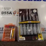 LOTE 055 - 01 KIT DE CHAVES FENDA/PHILIPS E 01 KIT DE CHAVES DE PRECISÃO. (NO ESTADO) ATENÇÃO! FAZER A VISITAÇÃO ANTES DE ARREMATAR, NÃO SABEMOS SE FUNCIONA. LEILÃO NÃO TEM GARANTIA E NEM DEVOLUÇÃO, SUJEITO A POSSÍVEIS AVARIAS VISÍVEIS/OCULTAS E/OU AUSÊNCIA DE COMPONENTES.