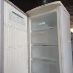 LOTE 276 - 01 FREEZER VERTICAL MARCA ELECTROLUX 220V. (NO ESTADO) ATENÇÃO! FAZER A VISITAÇÃO ANTES DE ARREMATAR, NÃO SABEMOS SE FUNCIONA. LEILÃO NÃO TEM GARANTIA E NEM DEVOLUÇÃO, SUJEITO A POSSÍVEIS AVARIAS VISÍVEIS/OCULTAS E/OU AUSÊNCIA DE COMPONENTES.